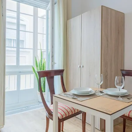 Studio With Double Bed Apartament